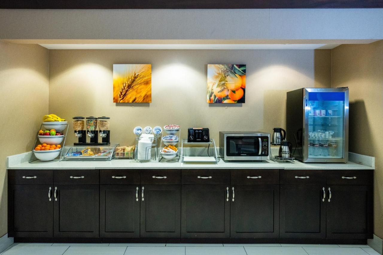 Comfort Suites Houston West At Clay Road Экстерьер фото