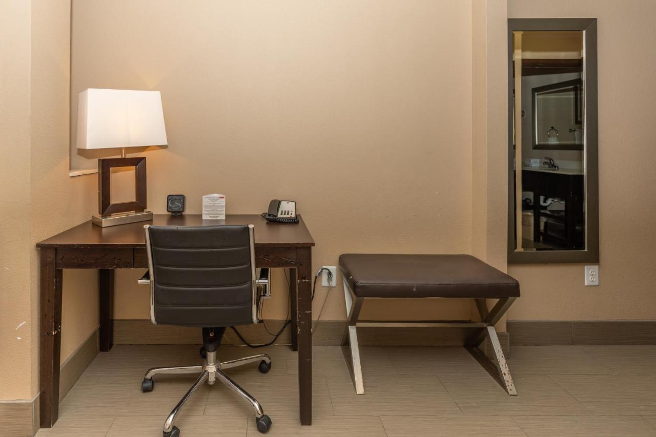 Comfort Suites Houston West At Clay Road Экстерьер фото