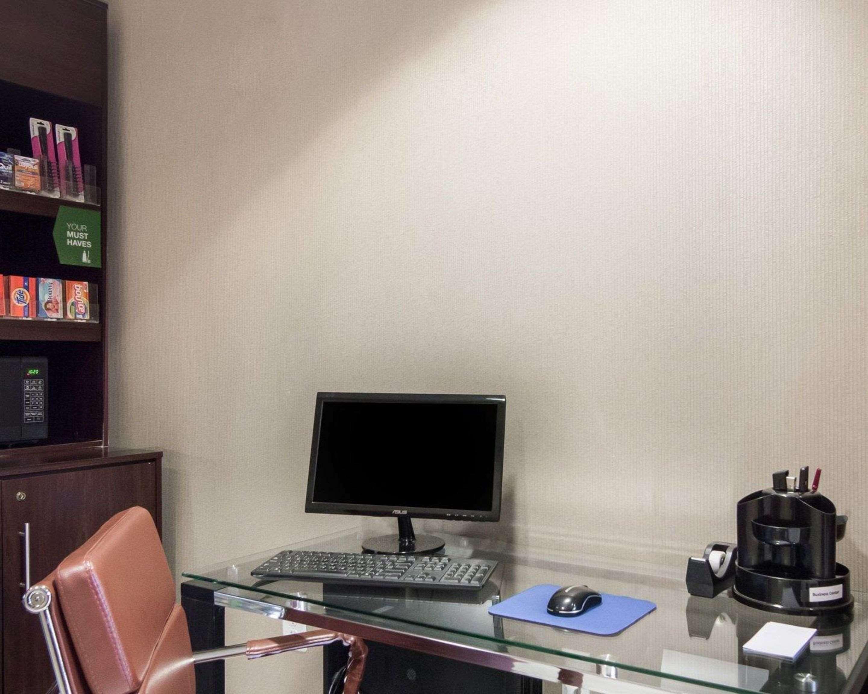 Comfort Suites Houston West At Clay Road Экстерьер фото